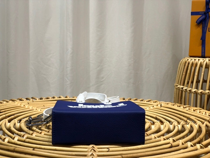 Anum Bags ln Luxury Bag --60241