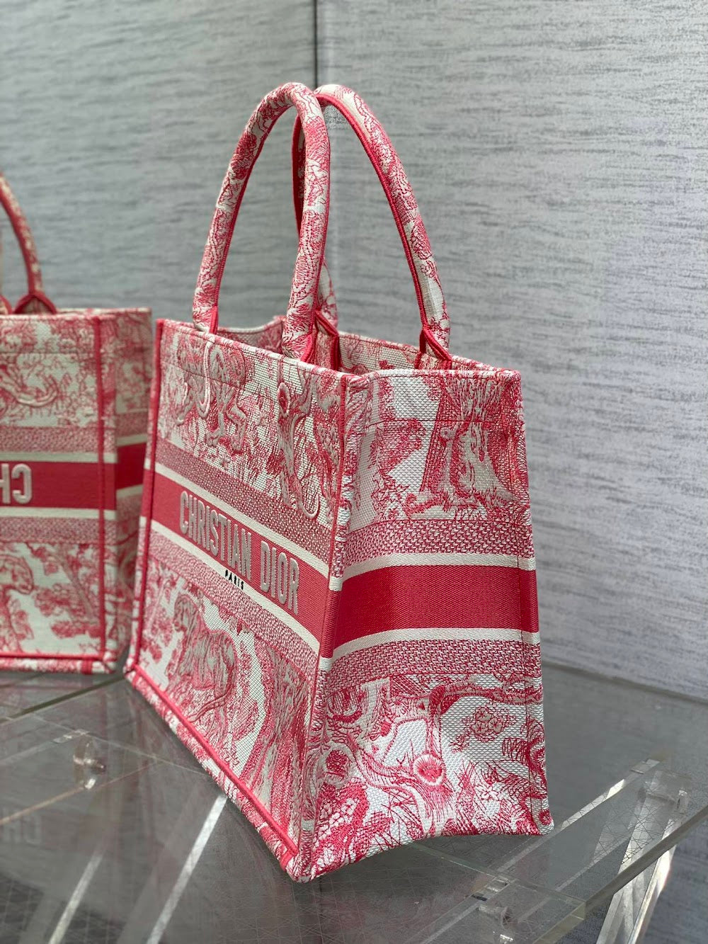 new-luxury-designer-bags-nm15857