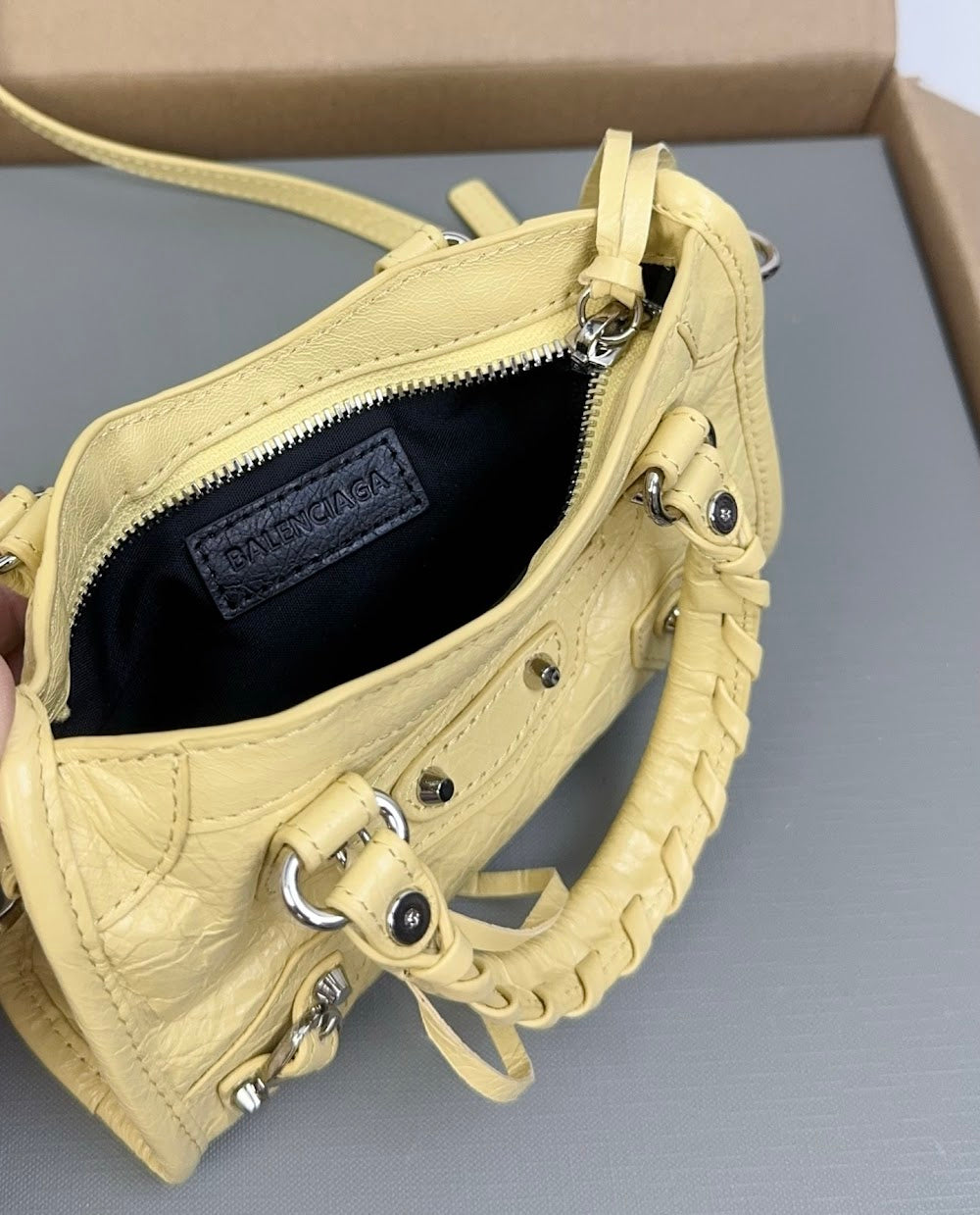 Ezyycart Bags Balenciaga Luxury Bag --110847