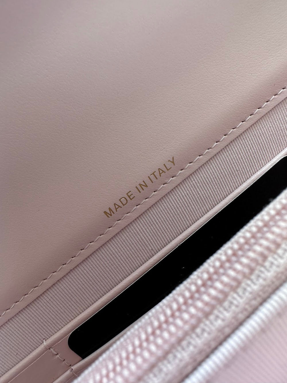 Anum Bags CHn Luxury Bag --112689
