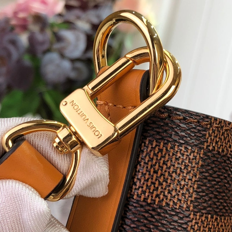Anum Bags ln Luxury Bag --55992