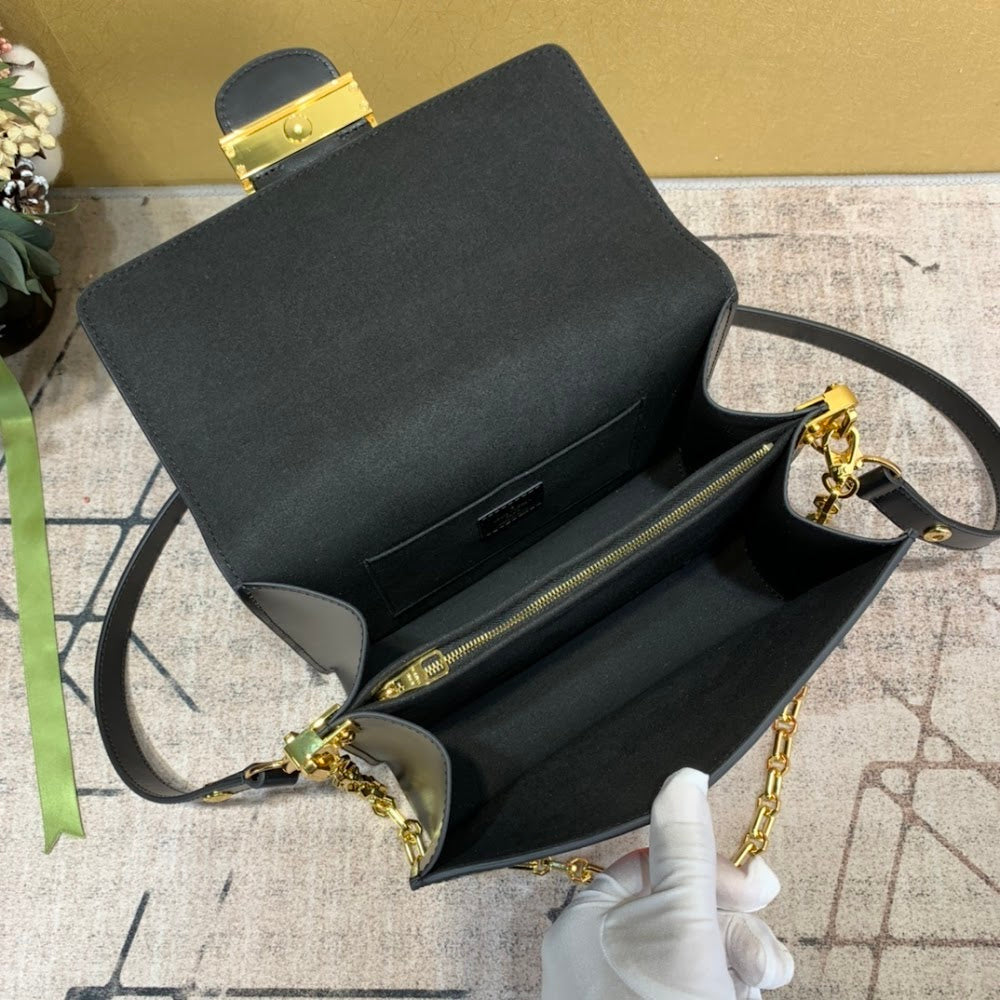 Anum Bags ln Luxury Bag --56549