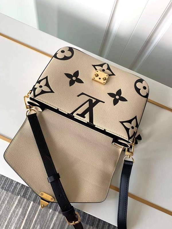 Anum Bags ln Luxury Bag --59525