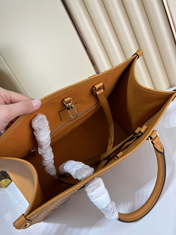 Anum Bags ln Luxury Bag --56481