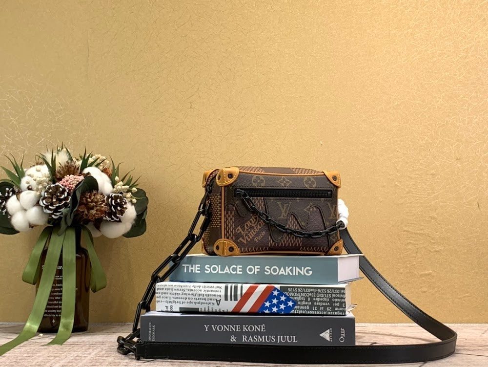 Anum Bags ln Luxury Bag --57839