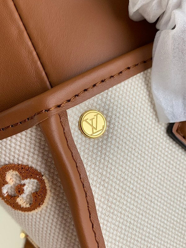 Anum Bags ln Luxury Bag --58951
