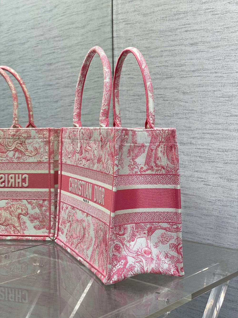 new-luxury-designer-bags-nm16465