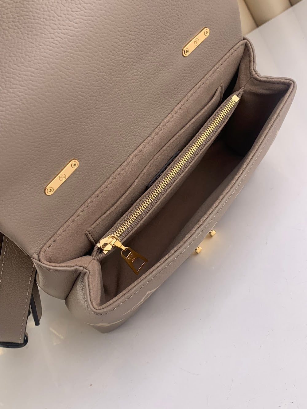 Anum Bags ln Luxury Bag --57540