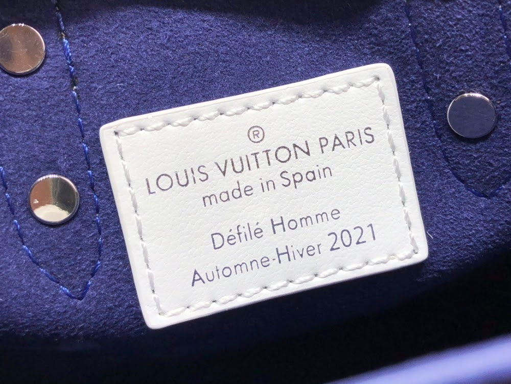 Anum Bags ln Luxury Bag --60241