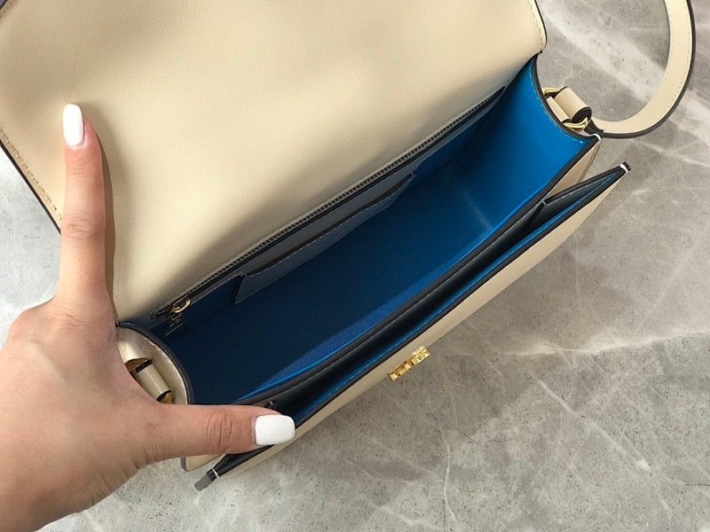 Anum Bags ln Luxury Bag --60309