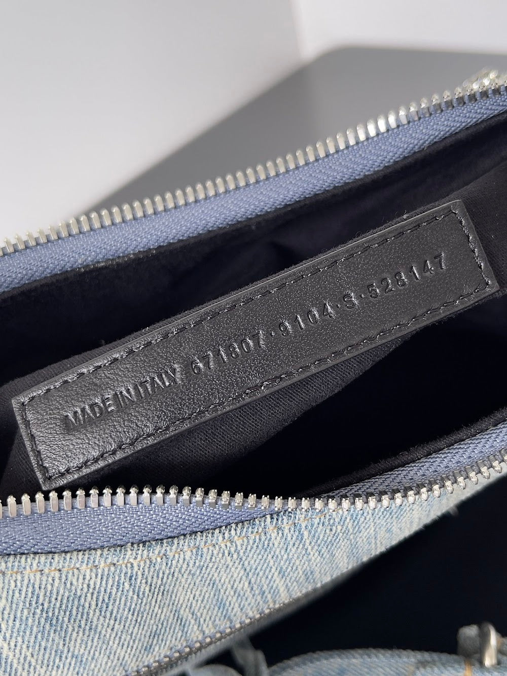 Ezyycart Bags Balenciaga Luxury Bag --111135