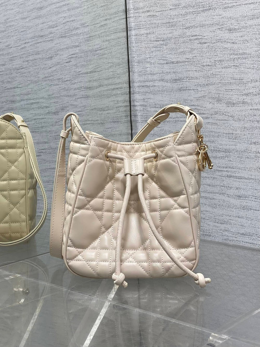 new-designer-premium-bags-nm16655