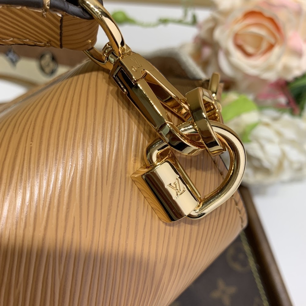 Anum Bags ln Luxury Bag --59734