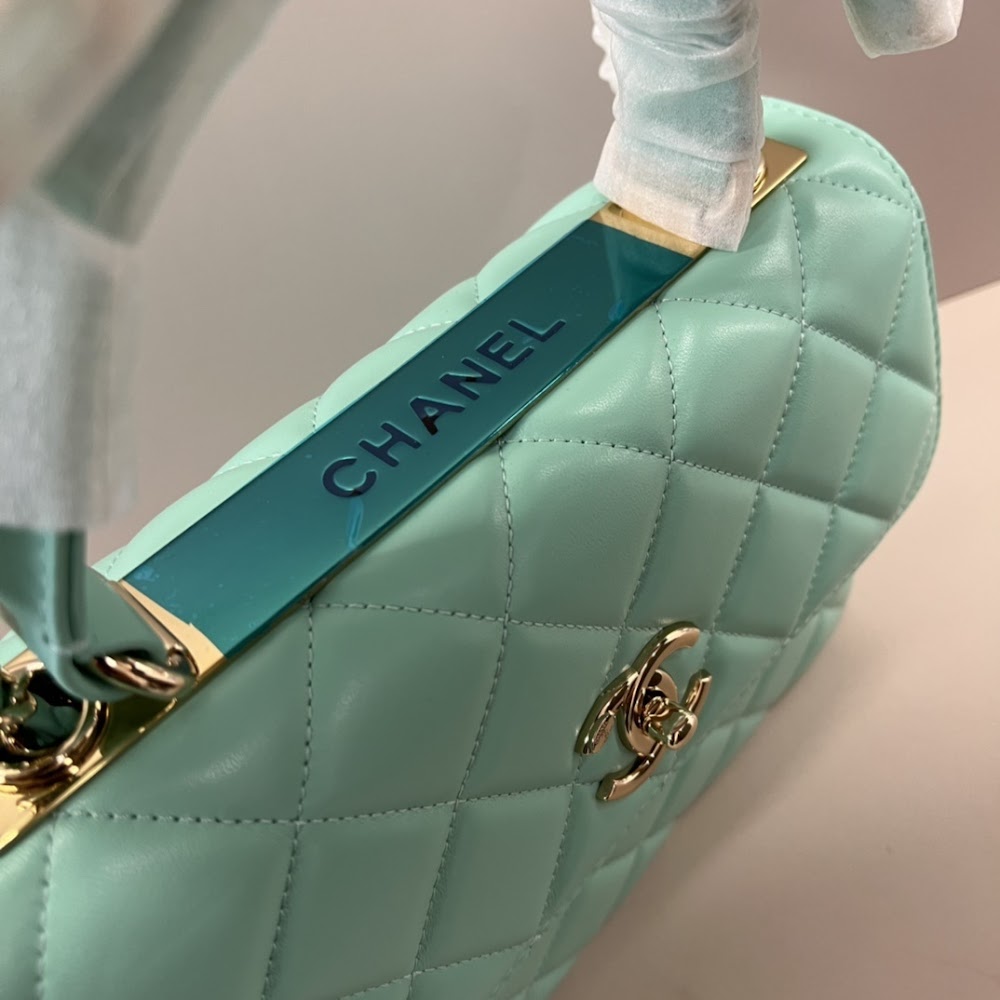 new-luxury-designer-bags-nm20246