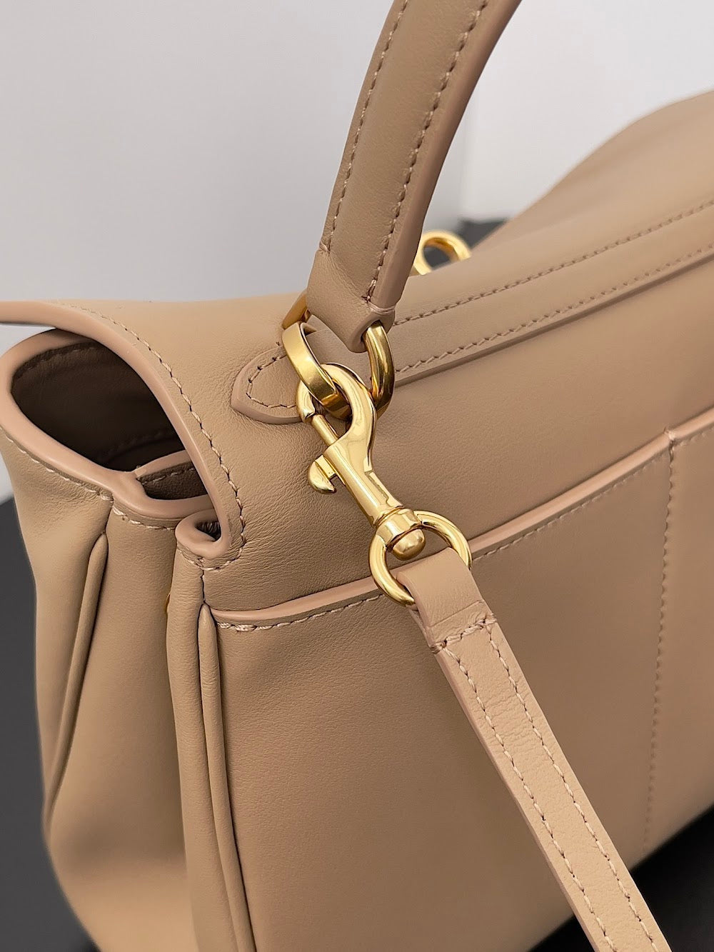 Ezyycart Bags Balenciaga Luxury Bag --110696