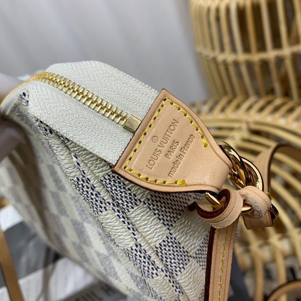 Anum Bags ln Luxury Bag --56523