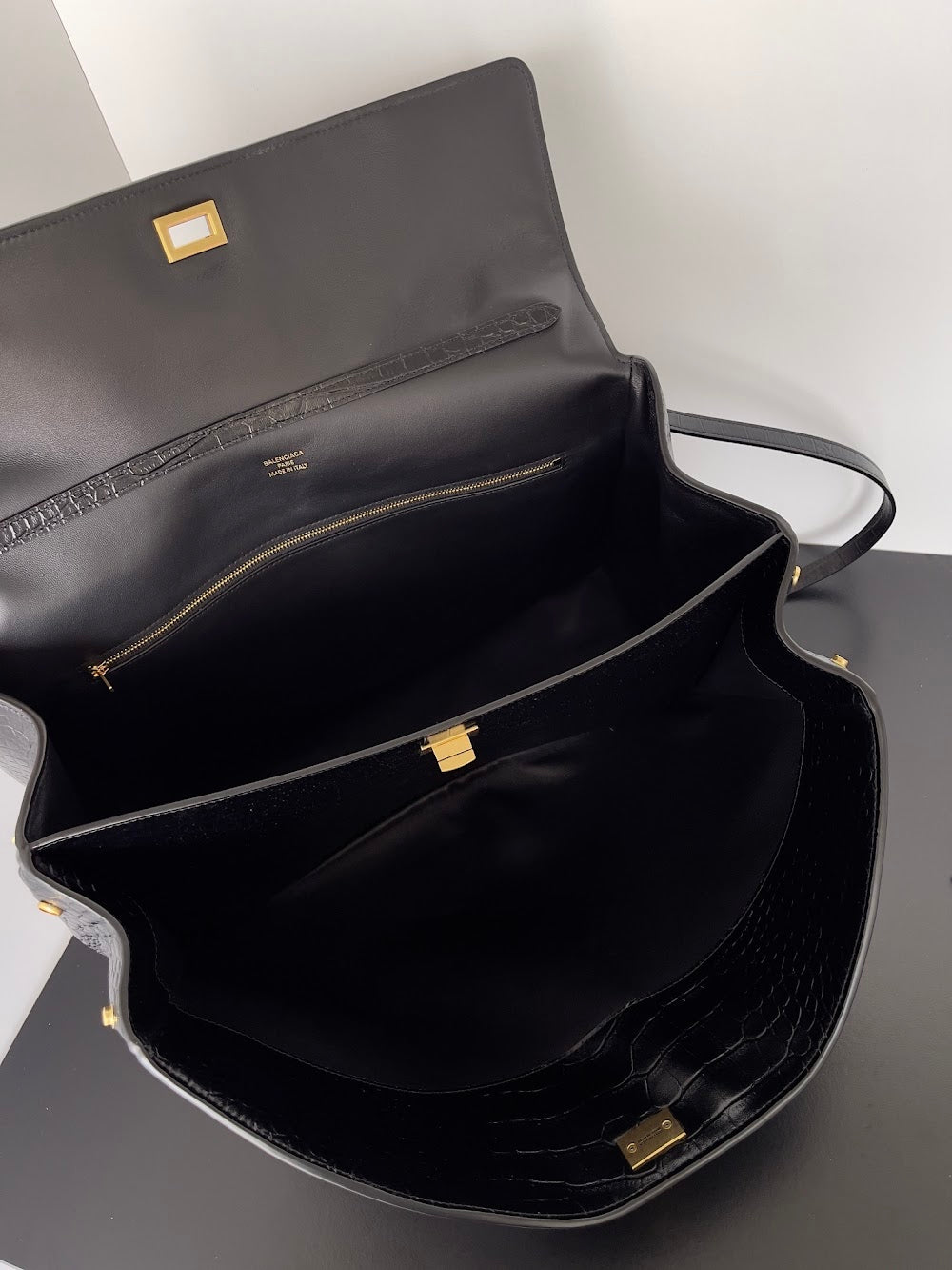 Ezyycart Bags Balenciaga Luxury Bag --111557