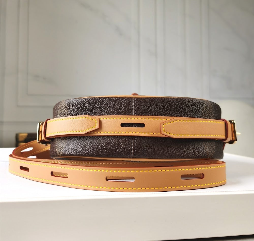 Anum Bags ln Luxury Bag --60596