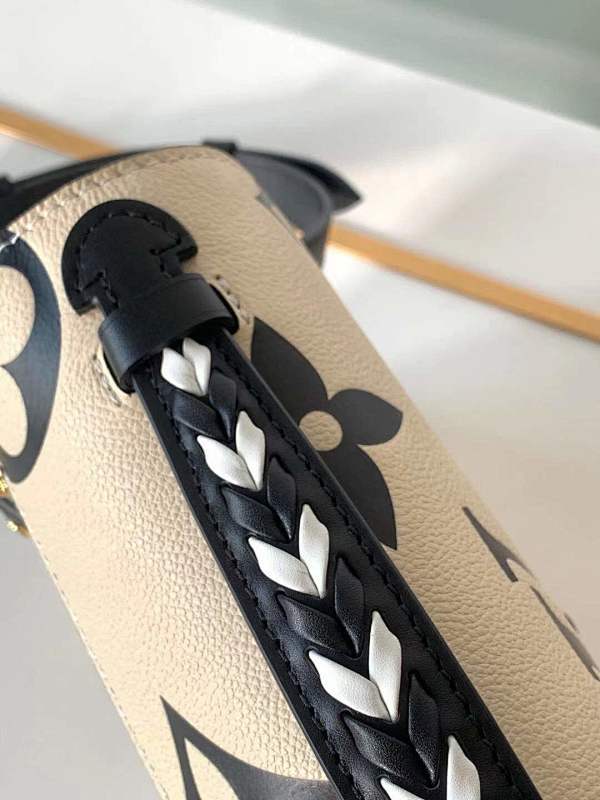 Anum Bags ln Luxury Bag --59525