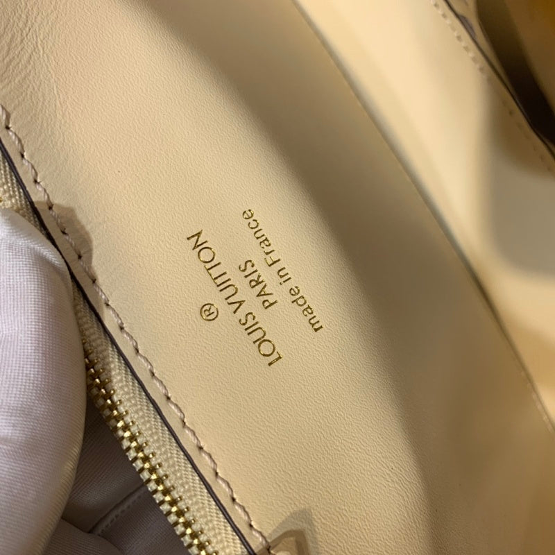 Anum Bags ln Luxury Bag --57909