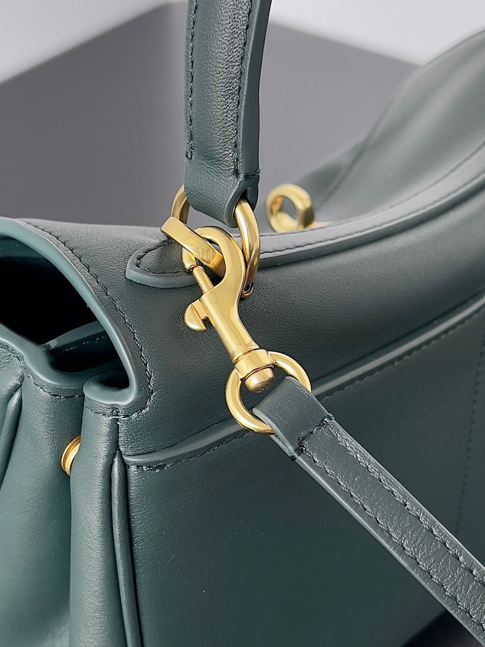 Ezyycart Bags Balenciaga Luxury Bag --110829