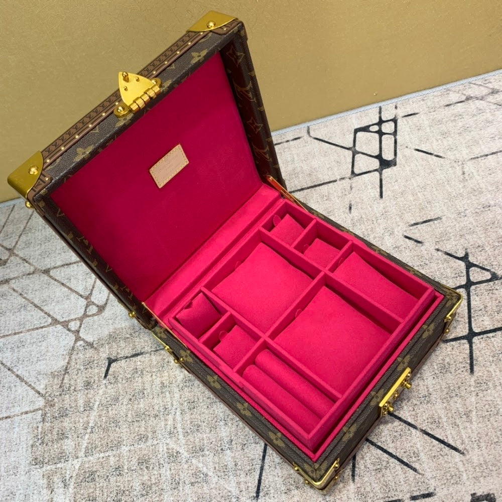 Anum Bags ln Luxury Bag --56537