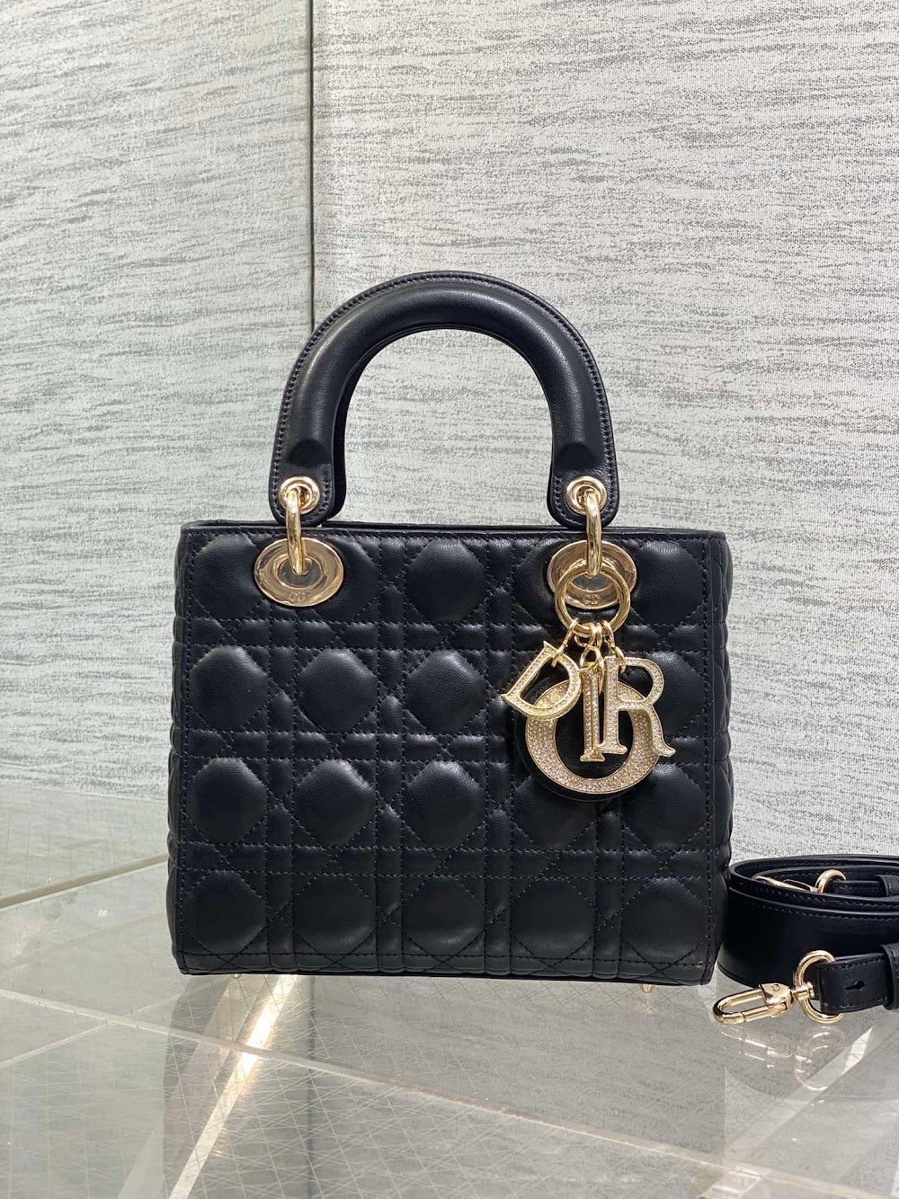 new-luxury-designer-bags-nm16297
