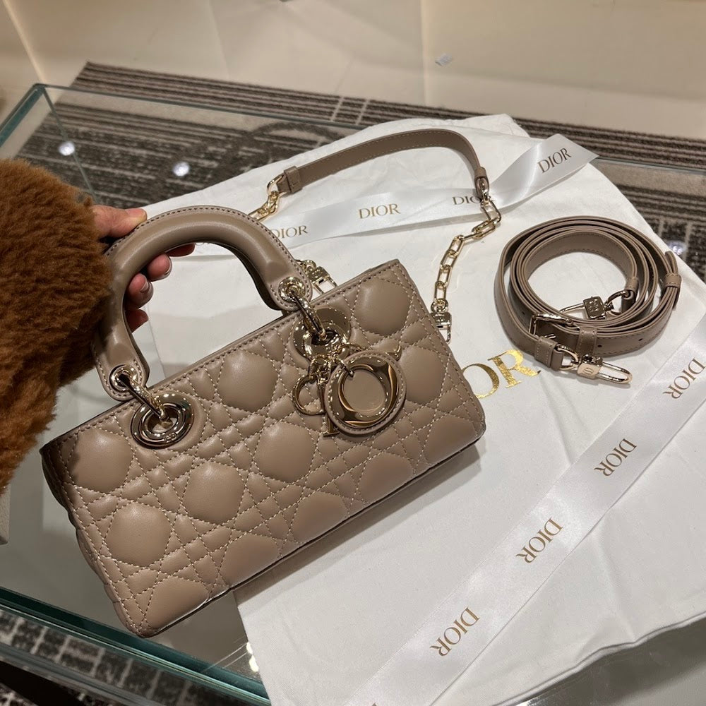 new-designer-premium-bags-nm16163