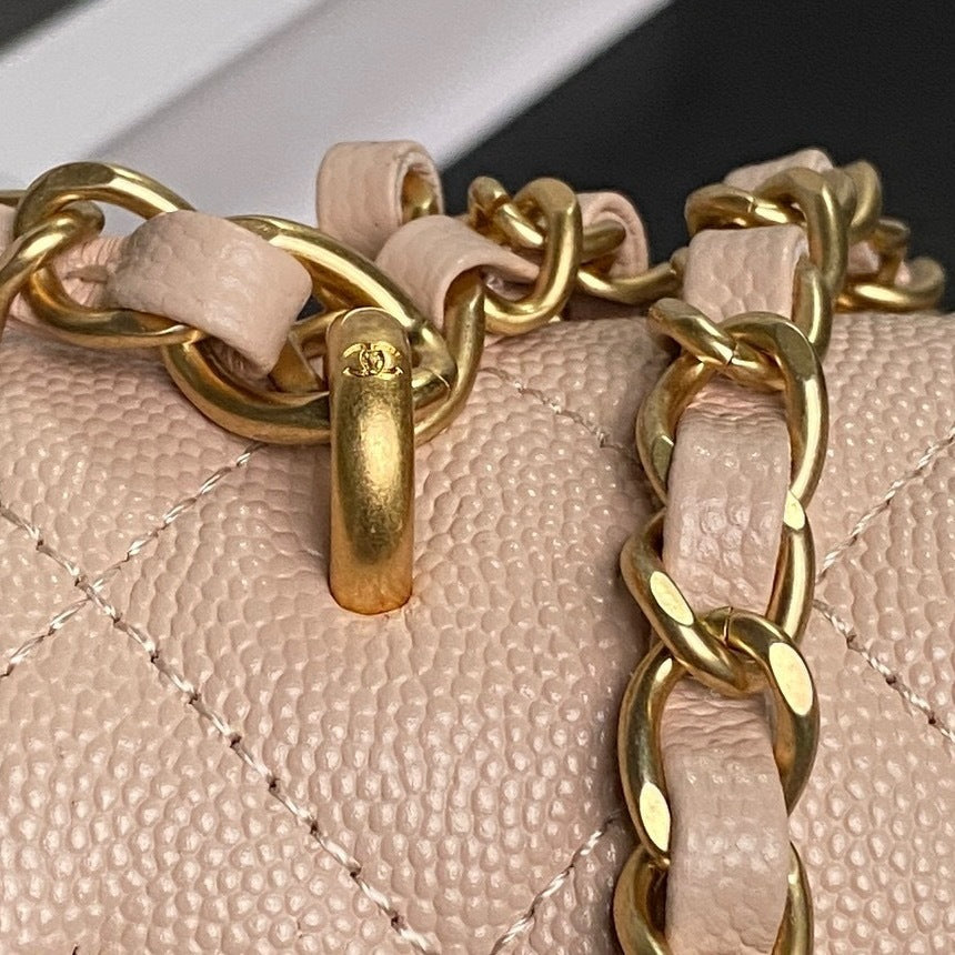 new-luxury-designer-bags-nm9638