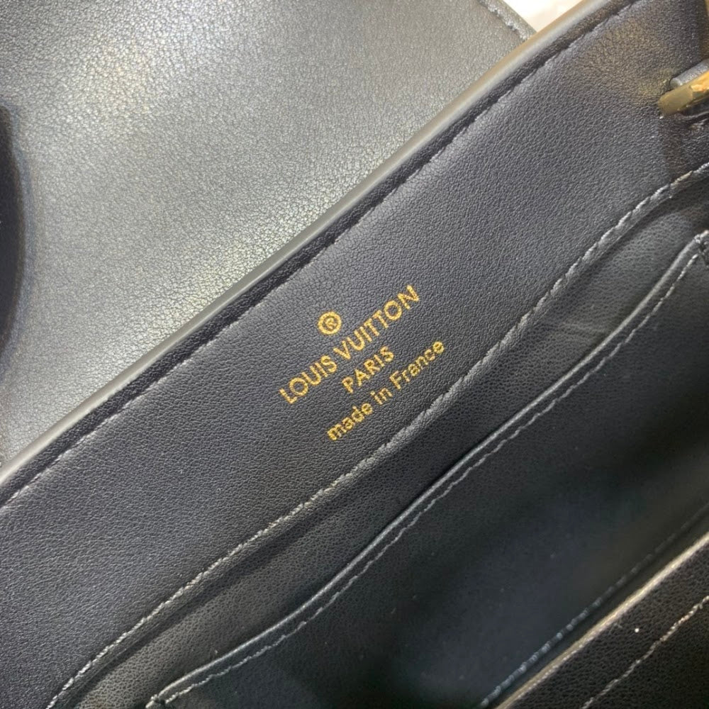 Anum Bags ln Luxury Bag --58661