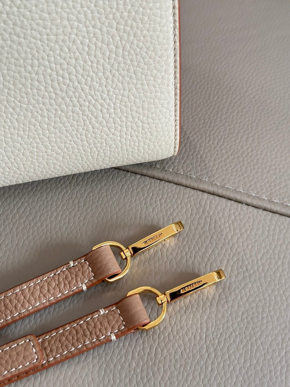 Ezyycart Bags Burberryn Luxury Bag --91874