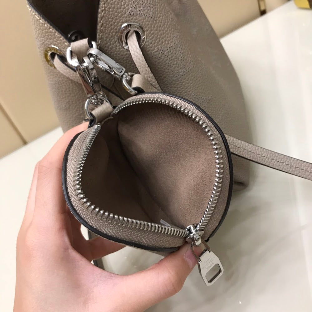Anum Bags ln Luxury Bag --60163