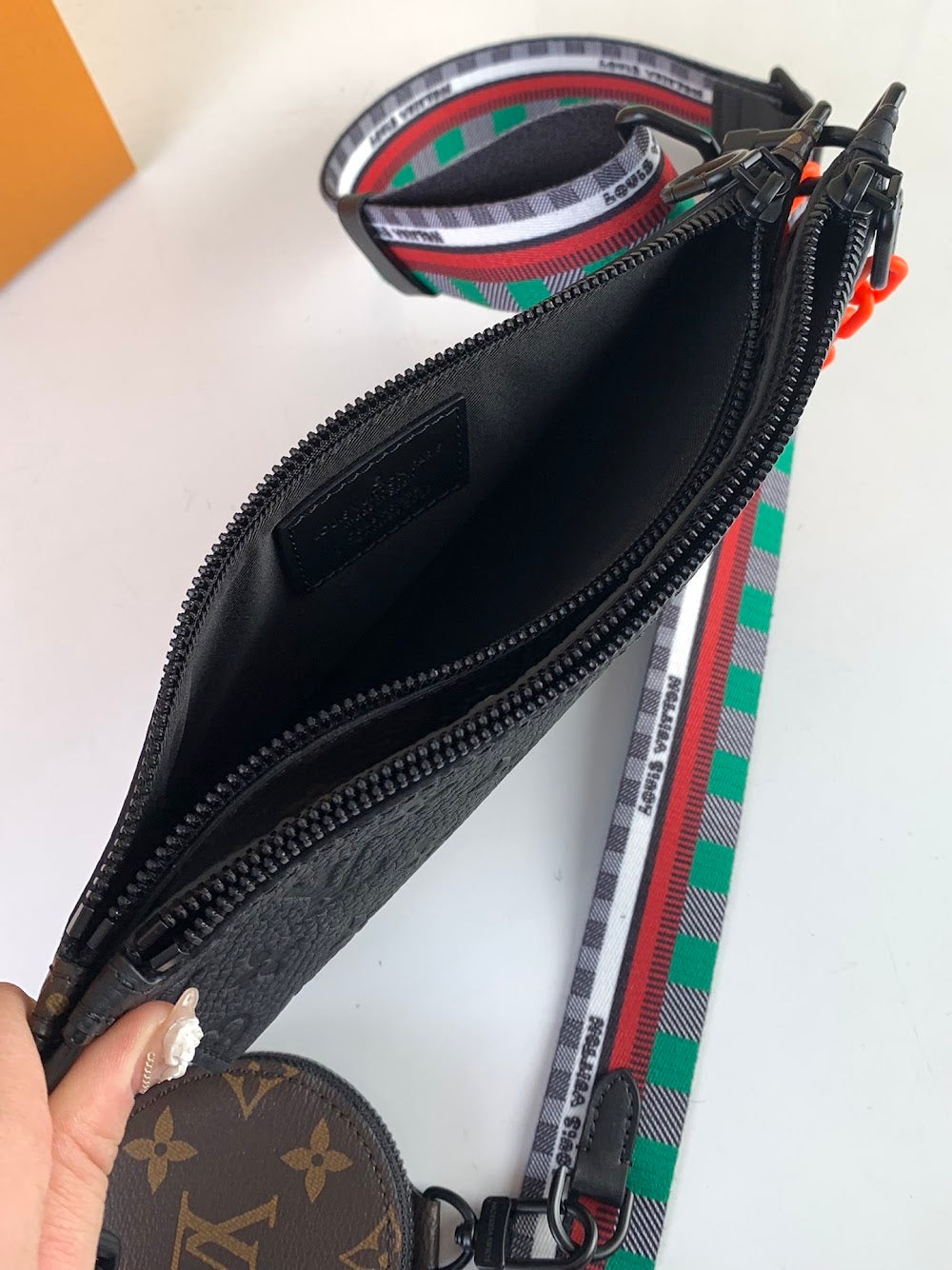 Anum Bags ln Luxury Bag --60784