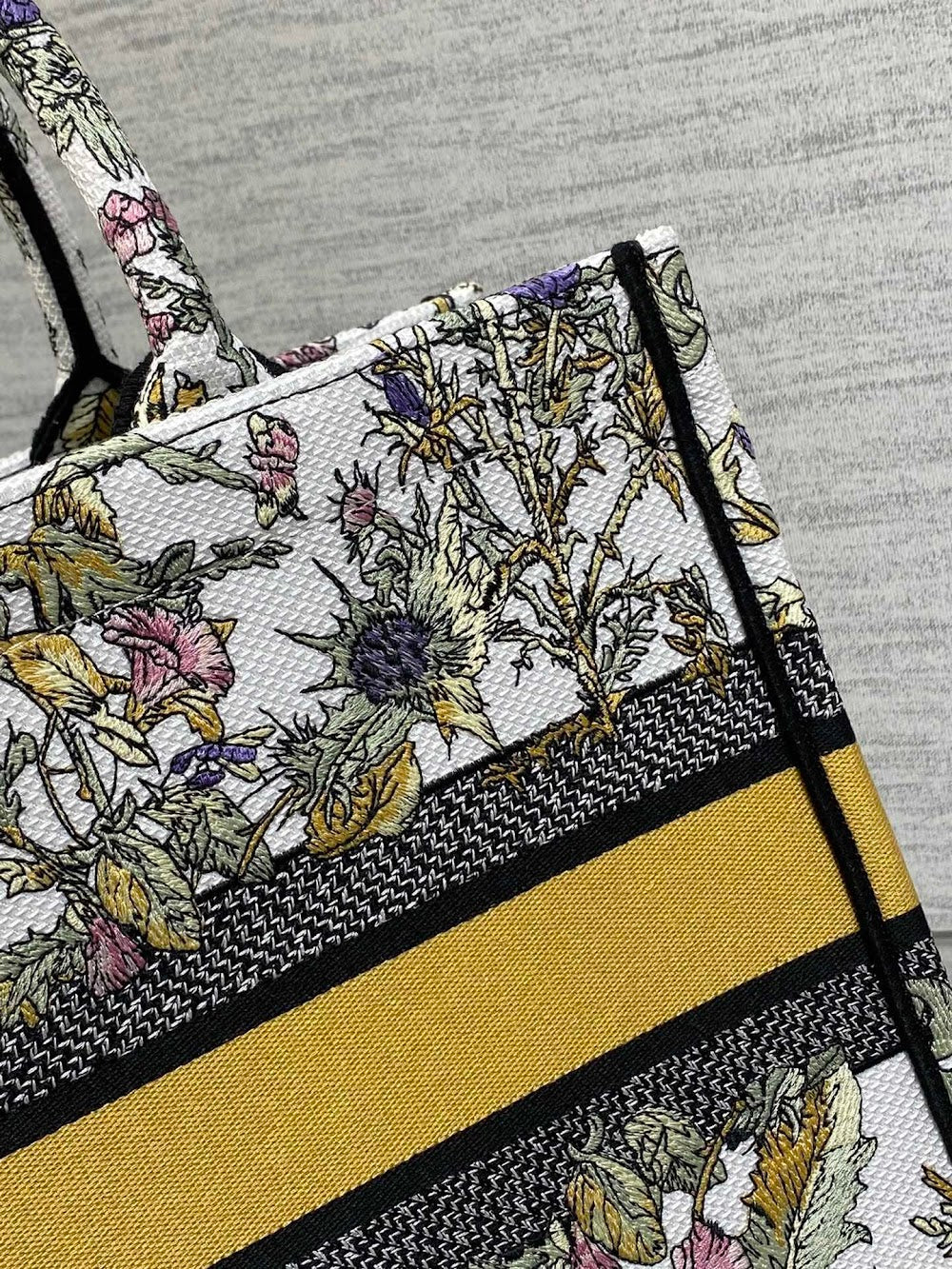 new-designer-premium-bags-nm16601