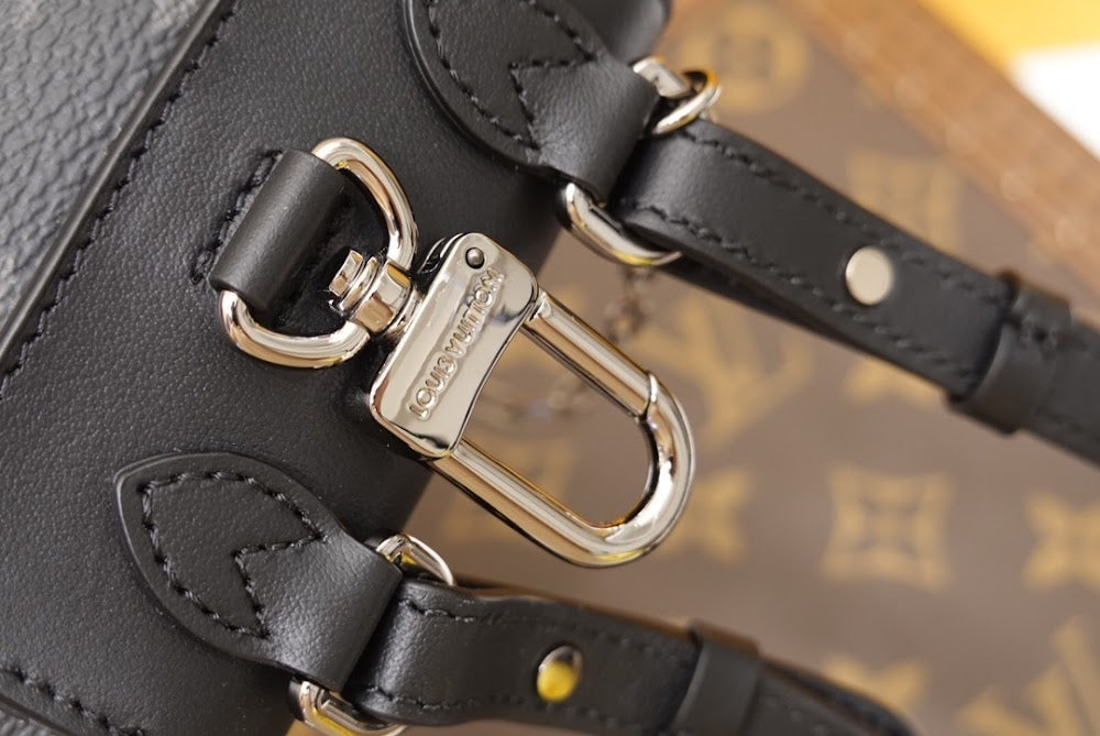 Anum Bags ln Luxury Bag --60104