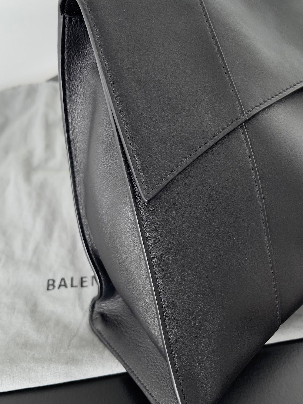 Ezyycart Bags Balenciaga Luxury Bag --111459
