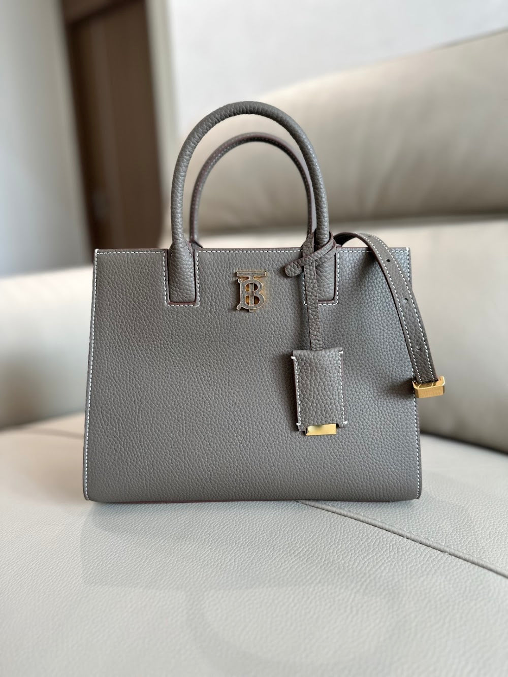 Ezyycart Bags Burberryn Luxury Bag --91693
