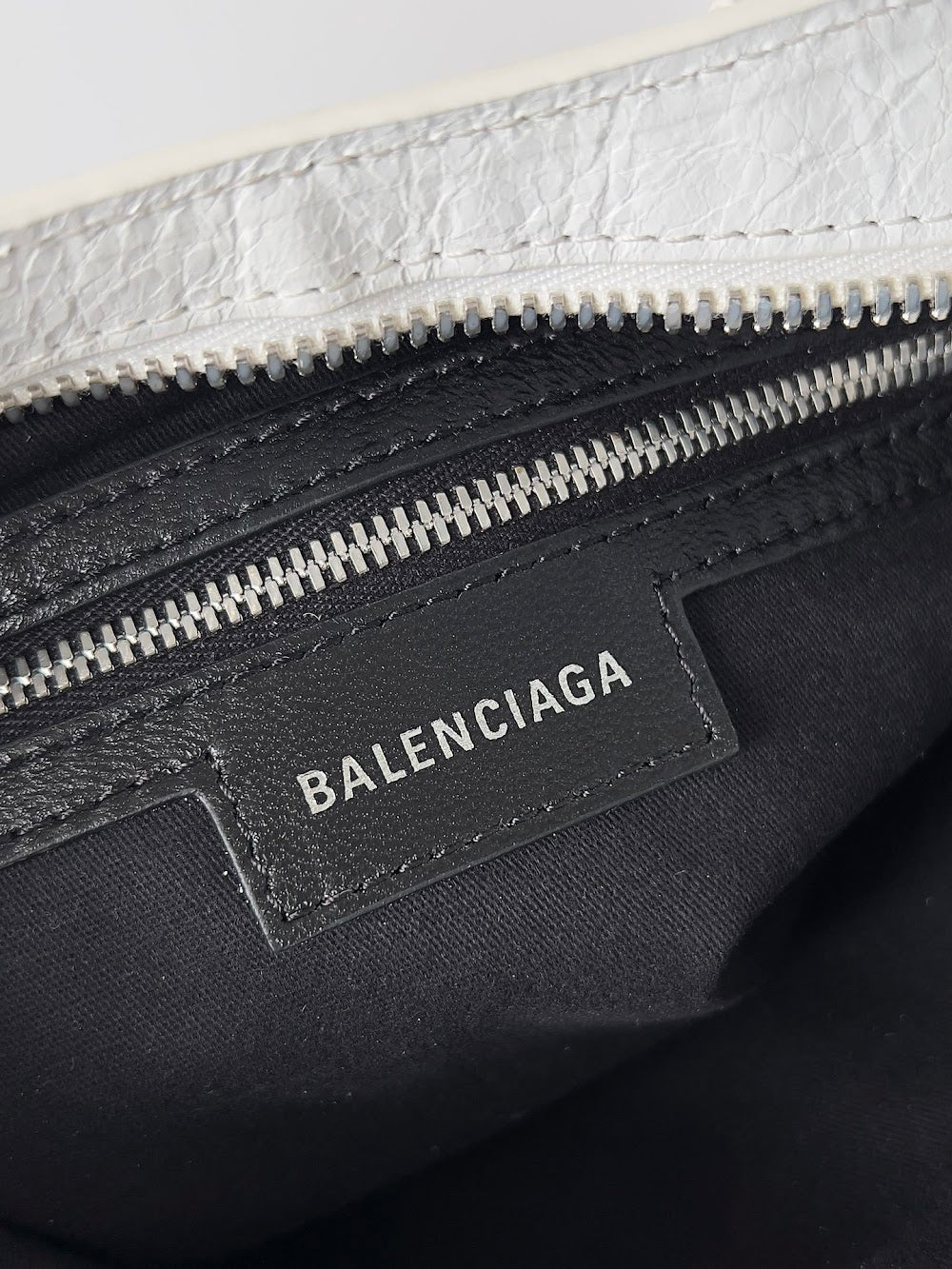 Ezyycart Bags Balenciaga Luxury Bag --111168