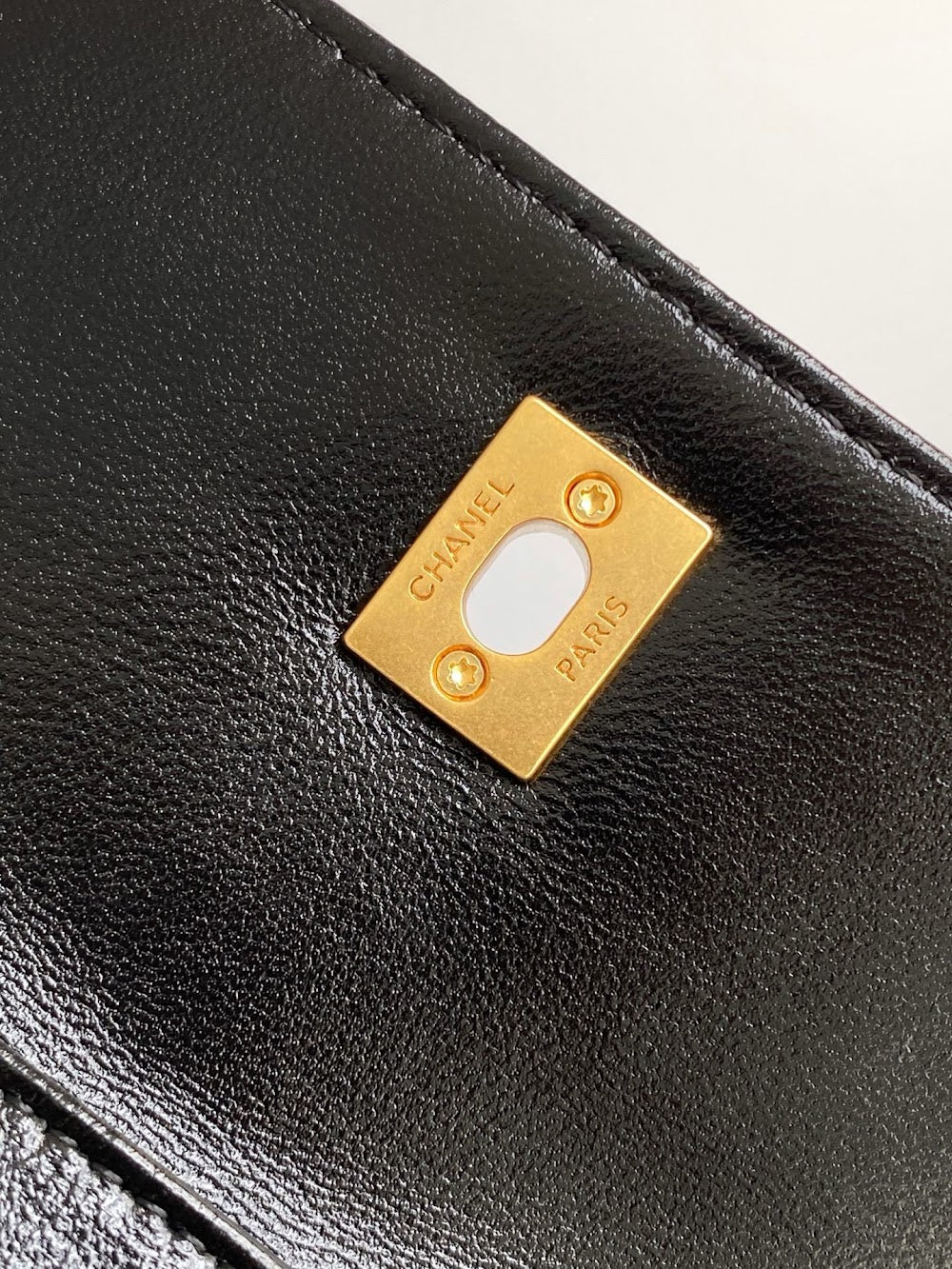 new-designer-premium-bags-nm9831