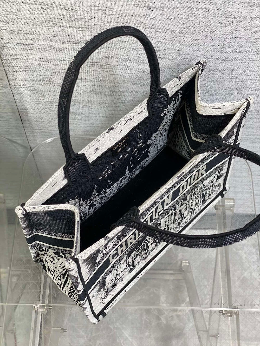 new-luxury-designer-bags-nm16035