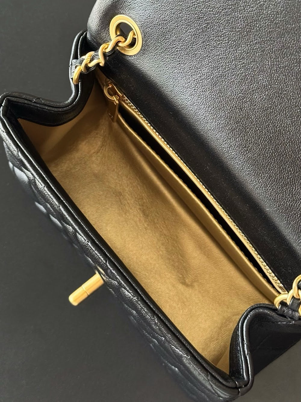 Anum Bags CHn Luxury Bag --112952