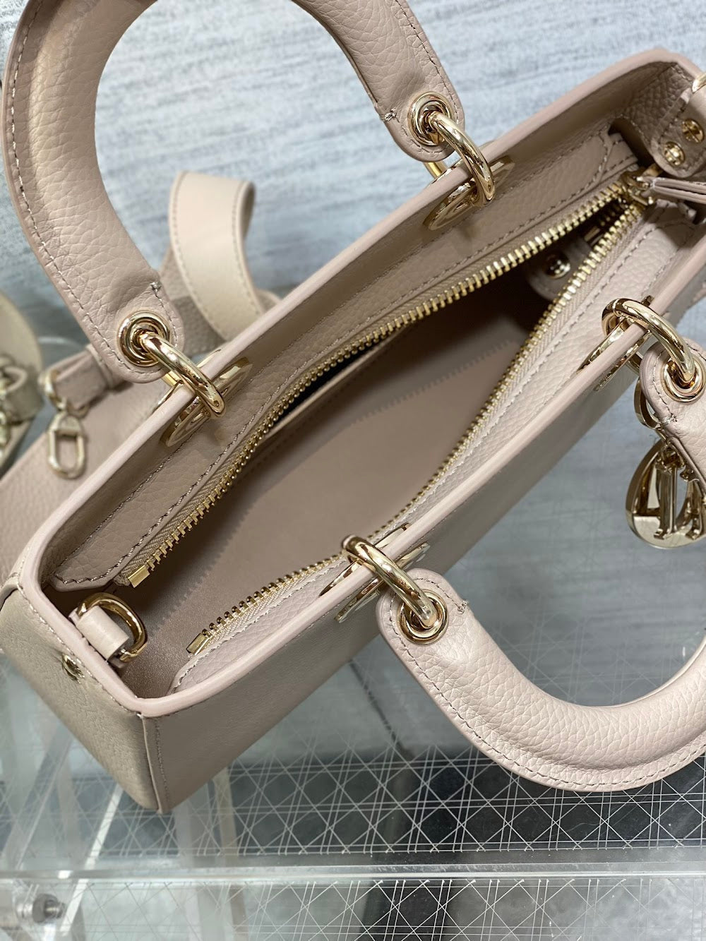 new-designer-premium-bags-nm15878