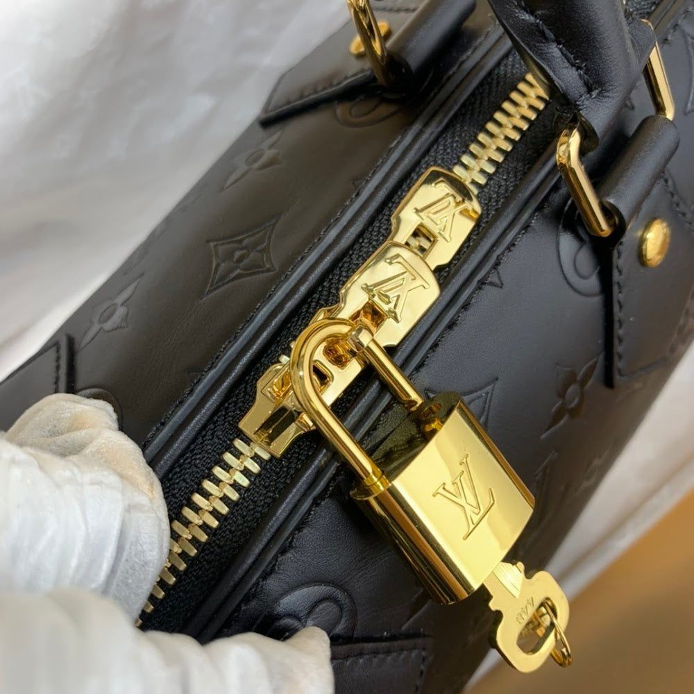 Anum Bags ln Luxury Bag --59255
