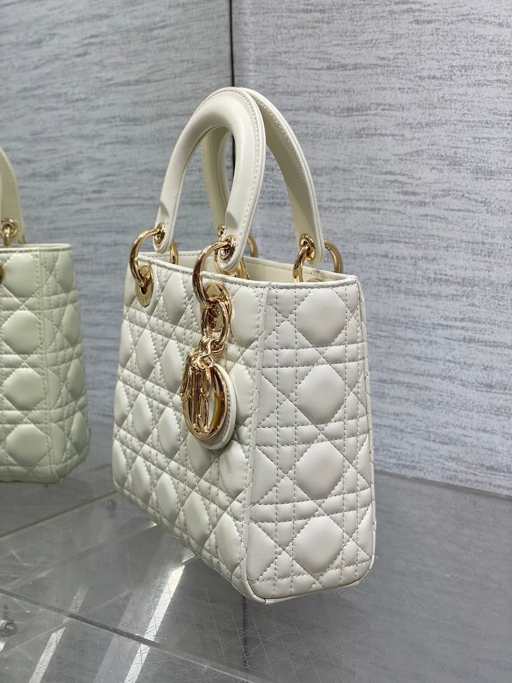 new-designer-premium-bags-nm16323