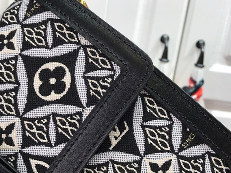 Anum Bags ln Luxury Bag --59335