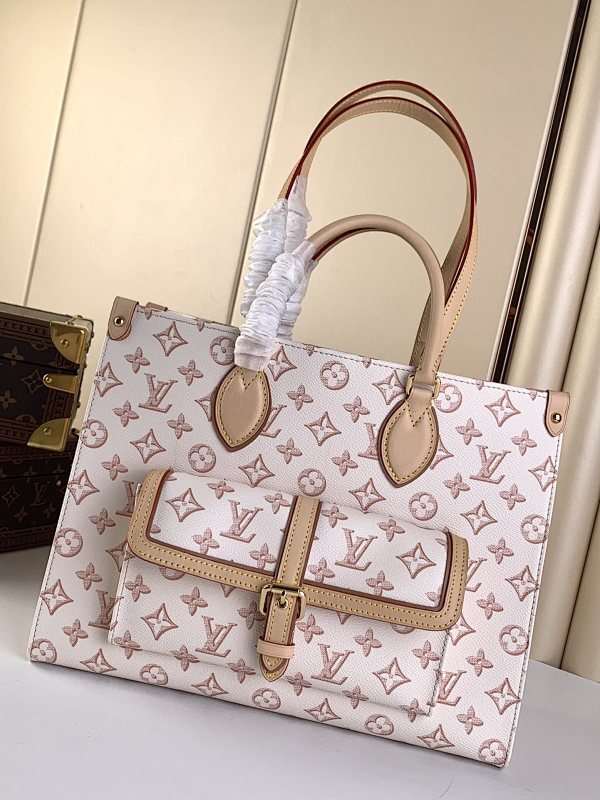 Anum Bags ln Luxury Bag --58410