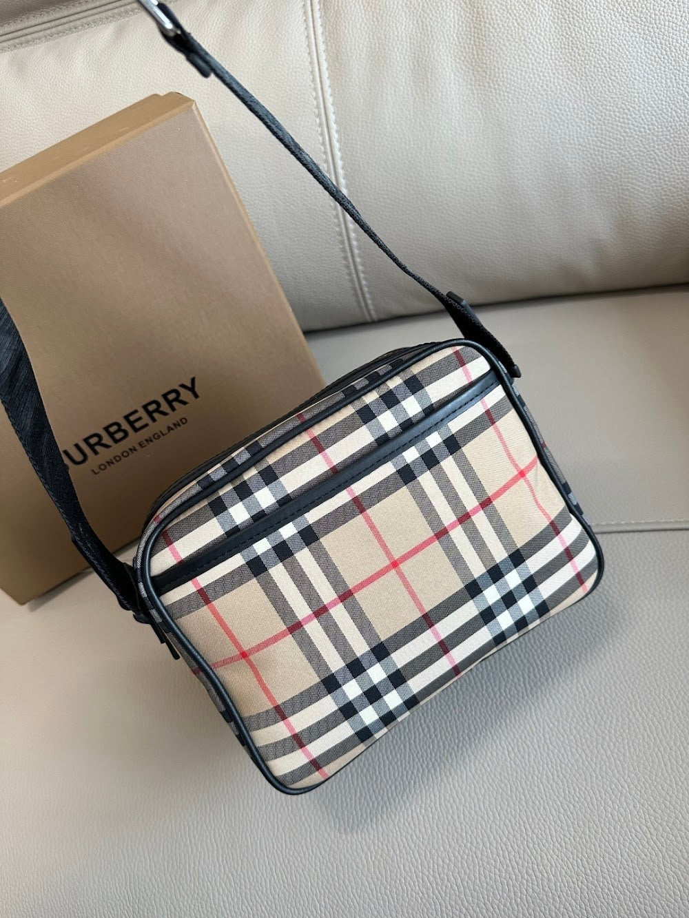 Ezyycart Bags Burberryn Luxury Bag --91851