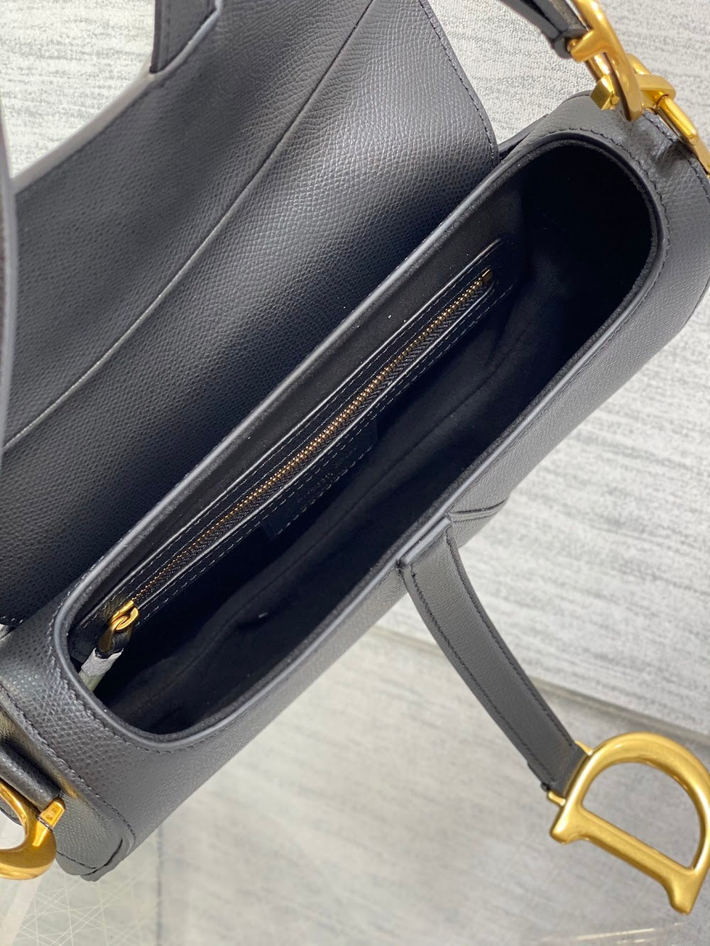new-luxury-designer-bags-nm16174