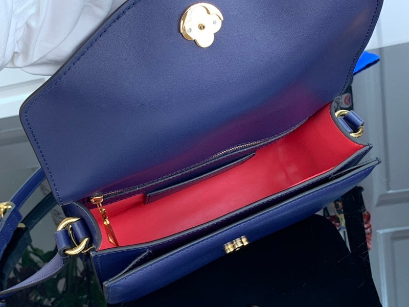 Anum Bags ln Luxury Bag --56740