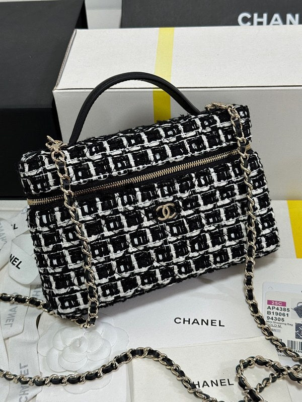 new-luxury-designer-bags-nm9606